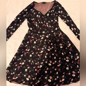 Club Monaco Black Floral Long Sleeve Dress